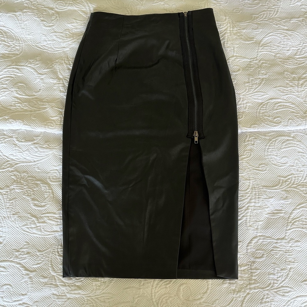 Pleather skirt with slit